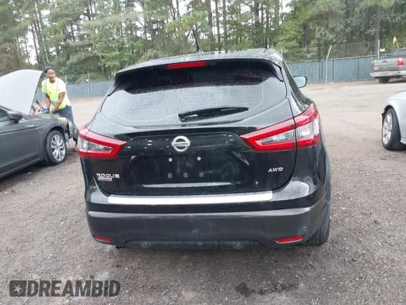 ✅ 2020 Nissan Rogue SV • VIN: JN1BJ1CW3LW370200 • Лот: 43381065. Опубликован ранее на IAAI с пробегом 105 574 миль. Бесплатный доступ к архиву аукционных продаж из США и подробный отчёт об истории автомобиля на DreamBid. Изображение 16.