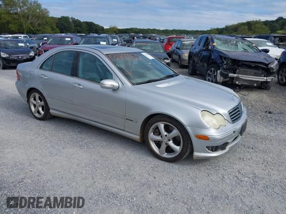 ✅ 2006 Mercedes-Benz C 230 Sport • VIN: WDBRF52H26F751918 • Lot: 43149750. Listed on IAAI with 227,024 mi. Free auction sales archive from the USA and detailed vehicle history report at DreamBid. Image 1.