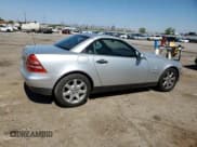✅ 1998 Mercedes-Benz SLK 230/320 • VIN: WDBKK47F9WF057337 • Lot: 65023905. Wystawiony na Copart z przebiegiem 243 917 mil. Bezpłatny archiwum sprzedaży aukcyjnych z USA i szczegółowy raport historii pojazdu na DreamBid. Zdjęcie 3.