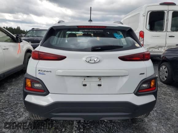 2021 Hyundai Kona SEL z VIN KM8K2CAA1MU696213, wystawiony jako Copart lot #65401865 z przebiegiem 53 974 mil mil oraz Szkoda całkowita • Salvage title. Historia ofert i sprzedaży dostępna na DreamBid. Obrazek 6.