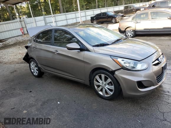 ✅ 2012 Hyundai Accent GLS • VIN: KMHCU4AE9CU064372 • Лот: 73588184. Опубликован ранее на Copart с пробегом 185 284 миль. Бесплатный доступ к архиву аукционных продаж из США и подробный отчёт об истории автомобиля на DreamBid. Изображение 4.