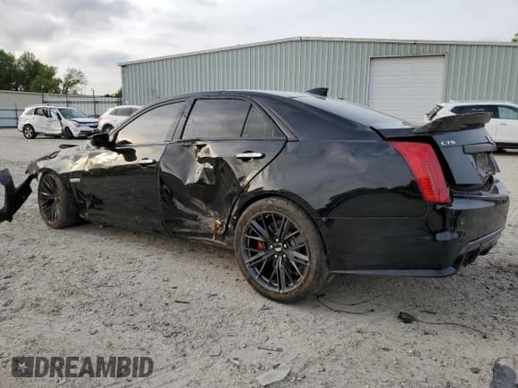 ✅ 2017 Cadillac CTS-V • VIN: 1G6A15S67H0194704 • Лот: 48740445. Опубликован ранее на Copart с пробегом Не указан. Бесплатный доступ к архиву аукционных продаж из США и подробный отчёт об истории автомобиля на DreamBid. Изображение 2.