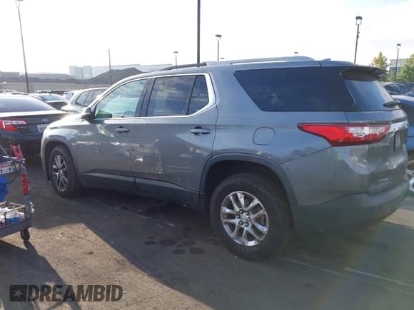 ✅ 2018 Chevrolet Traverse LT Cloth • VIN: 1GNERGKWXJJ274993 • Lot: 43311657. Wystawiony na IAAI z przebiegiem 113 658 mil. Bezpłatny archiwum sprzedaży aukcyjnych z USA i szczegółowy raport historii pojazdu na DreamBid. Zdjęcie 14.