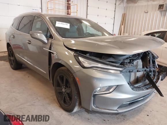 ✅ 2024 Buick Enclave Essence • VIN: 5GAERBKW4RJ108994 • Lot: 42308546. Listed on IAAI with 35,115 mi. Free auction sales archive from the USA and detailed vehicle history report at DreamBid. Image 1.