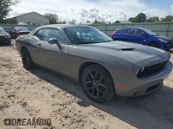 ✅ 2019 Dodge Challenger SXT • VIN: 2C3CDZAG7KH665773 • Lot: 73360844. Wystawiony na Copart z przebiegiem 48 550 mil. Bezpłatny archiwum sprzedaży aukcyjnych z USA i szczegółowy raport historii pojazdu na DreamBid. Zdjęcie 4.