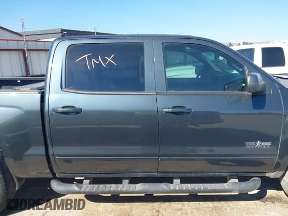 ✅ 2017 Chevrolet Silverado 1500 LT • VIN: 3GCPCREC1HG382849 • Лот: 43607589. Опубликован ранее на IAAI с пробегом 141 712 миль. Бесплатный доступ к архиву аукционных продаж из США и подробный отчёт об истории автомобиля на DreamBid. Изображение 13.