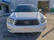 ✅ 2009 Toyota Highlander Sport • VIN: JTEES43A692113301 • Lot: 96940075. Listed on Copart with 193,453 mi. Free auction sales archive from the USA and detailed vehicle history report at DreamBid. Image 5.