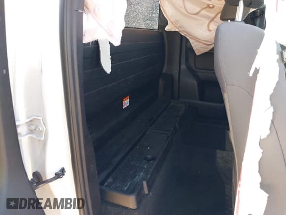 ✅ 2021 Toyota Tacoma SR • VIN: 3TYRX5GN7MT015507 • Lot: 41762340. Wystawiony na IAAI z przebiegiem 50 611 mil. Bezpłatny archiwum sprzedaży aukcyjnych z USA i szczegółowy raport historii pojazdu na DreamBid. Zdjęcie 8.