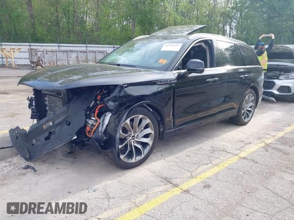 ✅ 2023 Lincoln Aviator Grand Touring • VIN: 5LMYJ8XY7PNL00330 • Лот: 42266997. Опубликован ранее на IAAI с пробегом Не указан. Бесплатный доступ к архиву аукционных продаж из США и подробный отчёт об истории автомобиля на DreamBid. Изображение 18.