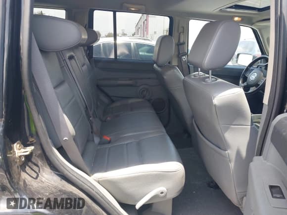 ✅ 2007 Jeep Commander Sport • VIN: 1J8HG48K07C504836 • Лот: 42537484. Опубликован ранее на IAAI с пробегом 99 313 миль. Бесплатный доступ к архиву аукционных продаж из США и подробный отчёт об истории автомобиля на DreamBid. Изображение 8.