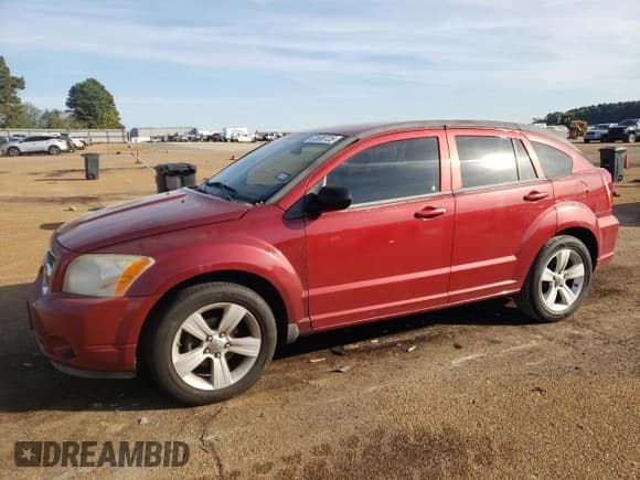 ✅ 2010 Dodge Caliber Mainstreet • VIN: 1B3CB3HAXAD568421 • Лот: 82688725. Опубликован ранее на Copart с пробегом 158 953 миль. Бесплатный доступ к архиву аукционных продаж из США и подробный отчёт об истории автомобиля на DreamBid. Изображение 1.