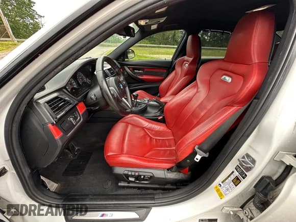 ✅ 2015 BMW M3 • VIN: WBS3C9C57FP803591 • Лот: 60759945. Опубликован ранее на Copart с пробегом 183 101 миль. Бесплатный доступ к архиву аукционных продаж из США и подробный отчёт об истории автомобиля на DreamBid. Изображение 13.