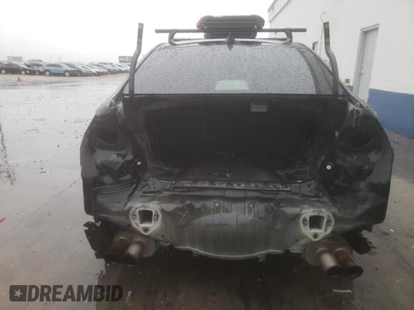 ✅ 2015 Subaru WRX STI • VIN: JF1VA2L61F9825974 • Лот: 82027914. Опубликован ранее на Copart с пробегом 95 232 миль. Бесплатный доступ к архиву аукционных продаж из США и подробный отчёт об истории автомобиля на DreamBid. Изображение 6.