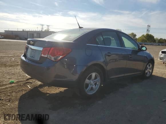 2014 Chevrolet Cruze 1LT с VIN 1G1PC5SB5E7252366, выставлен на аукционе Copart как лот 84833505 с пробегом 118 153 миль миль и Списание • Salvage title. История ставок и продаж доступна на DreamBid. Изображение 3.