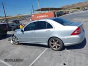 ✅ 2007 Mercedes-Benz C 230 Sport • VIN: WDBRF52H57F903725 • Lot: 42310316. Wystawiony na IAAI z przebiegiem 165 539 mil. Bezpłatny archiwum sprzedaży aukcyjnych z USA i szczegółowy raport historii pojazdu na DreamBid. Zdjęcie 14.