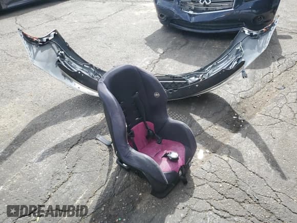 ✅ 2016 Chrysler 200 Limited • VIN: 1C3CCCABXGN159406 • Lot: 68306055. Wystawiony na Copart z przebiegiem 195 933 mil. Bezpłatny archiwum sprzedaży aukcyjnych z USA i szczegółowy raport historii pojazdu na DreamBid. Zdjęcie 12.