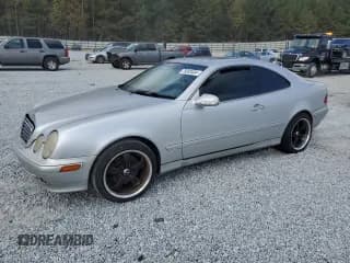 ✅ 2002 Mercedes-Benz CLK 320/430 • VIN: WDBLJ65GX2T095749 • Лот: 78332434. Опубликован ранее на Copart с пробегом 227 580 миль. Бесплатный доступ к архиву аукционных продаж из США и подробный отчёт об истории автомобиля на DreamBid. Изображение 1.