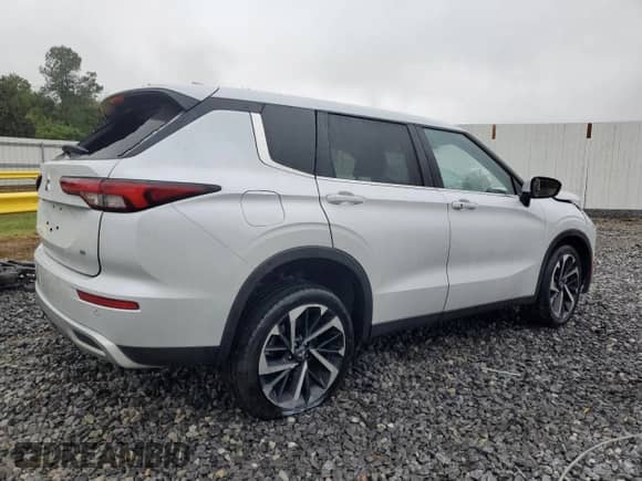 2024 Mitsubishi Outlander SE z VIN JA4J3VA83RZ065022, wystawiony jako Copart lot #90236785 z przebiegiem 34 770 mil mil oraz Czysty tytuł • Clean title. Historia ofert i sprzedaży dostępna na DreamBid. Obrazek 3.