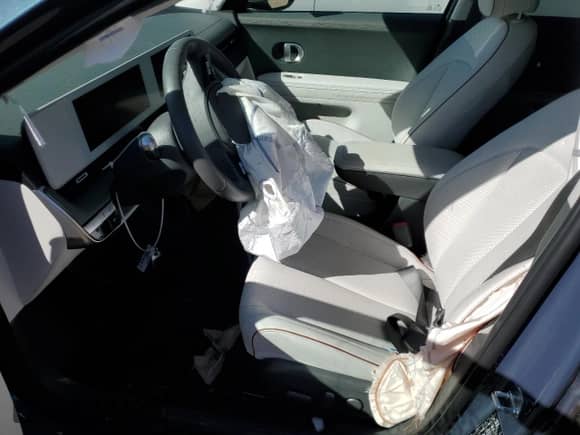 2023 Hyundai Ioniq 5 SEL z VIN KM8KNDAF6PU203381, wystawiony jako Copart lot #71627884 z przebiegiem 15 352 mil mil oraz Szkoda całkowita • Salvage title. Historia ofert i sprzedaży dostępna na DreamBid. Obrazek 7.