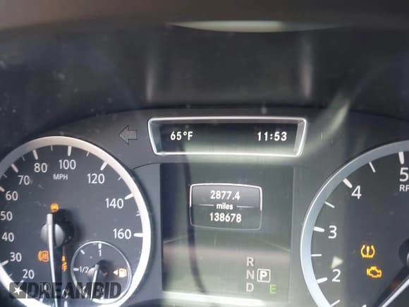 ✅ 2017 Infiniti QX30 Premium • VIN: SJKCH5CR3HA017570 • Lot: 43606120. Wystawiony na IAAI z przebiegiem 138 678 mil. Bezpłatny archiwum sprzedaży aukcyjnych z USA i szczegółowy raport historii pojazdu na DreamBid. Zdjęcie 15.