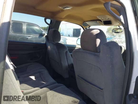 ✅ 2005 GMC Sierra 1500 SLT • VIN: 2GTEC13TX51126662 • Лот: 43620463. Опубликован ранее на IAAI с пробегом 135 554 миль. Бесплатный доступ к архиву аукционных продаж из США и подробный отчёт об истории автомобиля на DreamBid. Изображение 8.