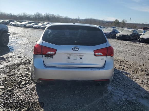 ✅ 2013 Kia Forte SX • VIN: KNAFW5A39D5669484 • Lot: 42128605. Wystawiony na Copart z przebiegiem 132 556 mil. Bezpłatny archiwum sprzedaży aukcyjnych z USA i szczegółowy raport historii pojazdu na DreamBid. Zdjęcie 6.