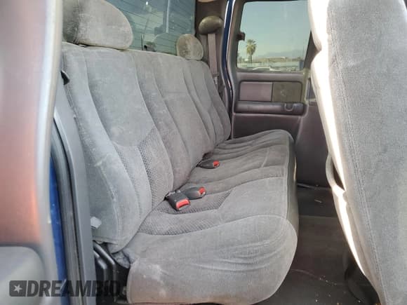 ✅ 2004 Chevrolet Silverado 1500 LS • VIN: 2GCEC19T641383288 • Лот: 77834744. Опубликован ранее на Copart с пробегом 142 970 миль. Бесплатный доступ к архиву аукционных продаж из США и подробный отчёт об истории автомобиля на DreamBid. Изображение 10.