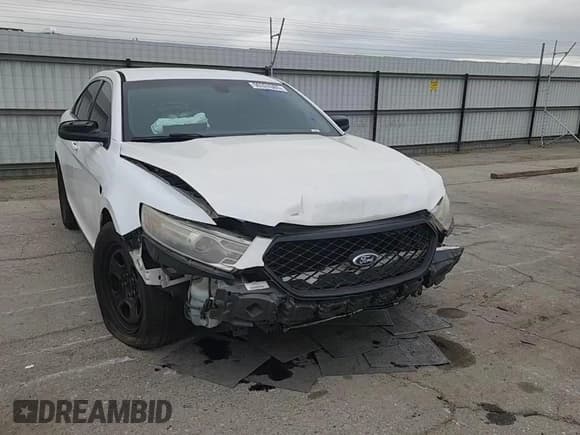 ✅ 2013 Ford Police Interceptor • VIN: 1FAHP2L81DG123482 • Lot: 90324305. Listed on Copart with 127,634 mi. Free auction sales archive from the USA and detailed vehicle history report at DreamBid. Image 14.