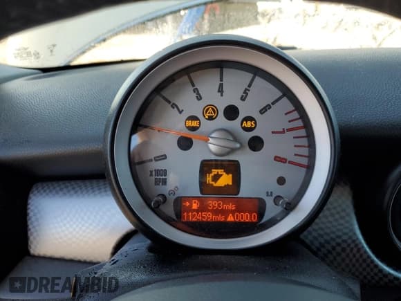 ✅ 2009 MINI Hardtop S • VIN: WMWMF73539TX40005 • Лот: 92608455. Опубликован ранее на Copart с пробегом 112 459 миль. Бесплатный доступ к архиву аукционных продаж из США и подробный отчёт об истории автомобиля на DreamBid. Изображение 9.