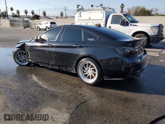 ✅ 2018 BMW 4 Series 440i xDrive • VIN: WBA4J7C5XJBH13816 • Lot: 85102665. Wystawiony na Copart z przebiegiem 93 277 mil. Bezpłatny archiwum sprzedaży aukcyjnych z USA i szczegółowy raport historii pojazdu na DreamBid. Zdjęcie 2.