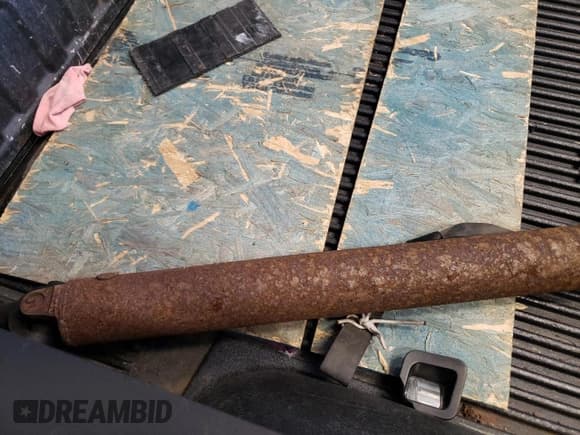 ✅ 2009 Dodge 1500 SLT • VIN: 1D3HV18P99S819772 • Lot: 47148484. Wystawiony na Copart z przebiegiem 121 965 mil. Bezpłatny archiwum sprzedaży aukcyjnych z USA i szczegółowy raport historii pojazdu na DreamBid. Zdjęcie 13.