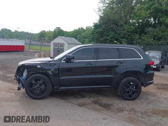 ✅ 2015 Jeep Grand Cherokee Overland • VIN: 1C4RJFCG6FC155028 • Лот: 42436486. Опубликован ранее на IAAI с пробегом 92 186 миль. Бесплатный доступ к архиву аукционных продаж из США и подробный отчёт об истории автомобиля на DreamBid. Изображение 15.