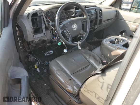 ✅ 2009 Chevrolet Silverado 2500HD • VIN: 1GCHC44669F170731 • Lot: 66912514. Wystawiony na Copart z przebiegiem Nie podano. Bezpłatny archiwum sprzedaży aukcyjnych z USA i szczegółowy raport historii pojazdu na DreamBid. Zdjęcie 8.