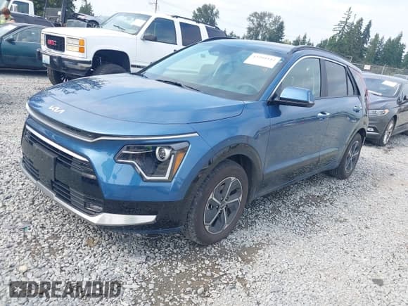 ✅ 2024 Kia Niro SX • VIN: KNDCT3LE1R5157338 • Lot: 43204442. Listed on IAAI with 21,707 mi. Free auction sales archive from the USA and detailed vehicle history report at DreamBid. Image 2.