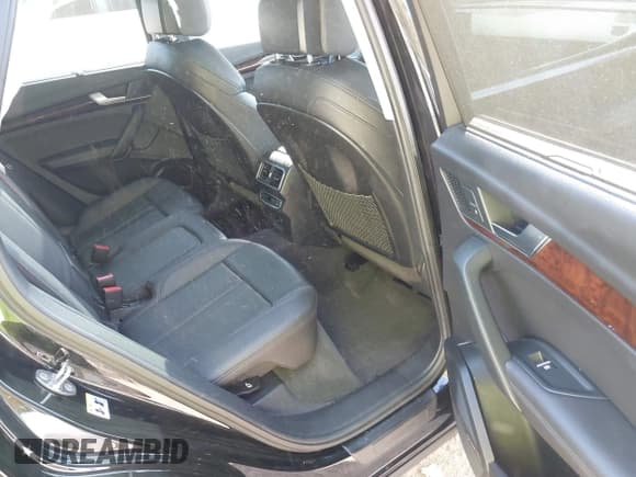 ✅ 2018 Audi Q5 Prestige • VIN: WA1CNAFY2J2099597 • Lot: 43453619. Listed on IAAI with 82,168 mi. Free auction sales archive from the USA and detailed vehicle history report at DreamBid. Image 8.