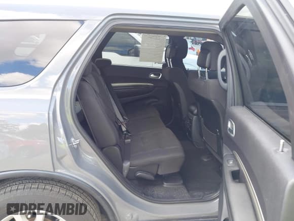 ✅ 2019 Dodge Durango SXT • VIN: 1C4RDHAG6KC644609 • Lot: 43482305. Wystawiony na IAAI z przebiegiem 107 467 mil. Bezpłatny archiwum sprzedaży aukcyjnych z USA i szczegółowy raport historii pojazdu na DreamBid. Zdjęcie 8.