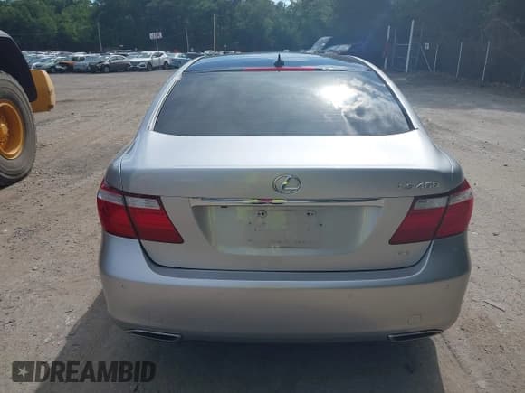 ✅ 2009 Lexus LS 460 • VIN: JTHCL46F695002843 • Лот: 42741866. Опубликован ранее на IAAI с пробегом 175 337 миль. Бесплатный доступ к архиву аукционных продаж из США и подробный отчёт об истории автомобиля на DreamBid. Изображение 16.