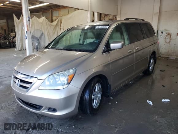 ✅ 2005 Honda Odyssey EX-L • VIN: 5FNRL38685B417366 • Lot: 92159955. Wystawiony na Copart z przebiegiem 220 250 mil. Bezpłatny archiwum sprzedaży aukcyjnych z USA i szczegółowy raport historii pojazdu na DreamBid. Zdjęcie 1.