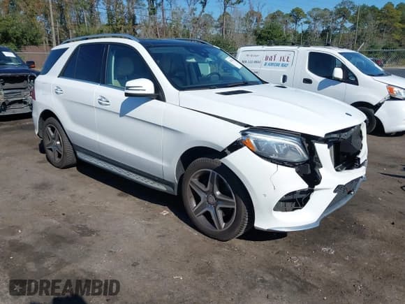 ✅ 2016 Mercedes-Benz GLE 350 • VIN: 4JGDA5JB7GA749535 • Лот: 43703442. Опубликован ранее на IAAI с пробегом 139 605 миль. Бесплатный доступ к архиву аукционных продаж из США и подробный отчёт об истории автомобиля на DreamBid. Изображение 1.