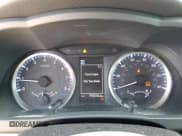 ✅ 2019 Toyota Highlander LE • VIN: 5TDZARFH0KS052525 • Lot: 86639665. Wystawiony na Copart z przebiegiem 75 535 mil. Bezpłatny archiwum sprzedaży aukcyjnych z USA i szczegółowy raport historii pojazdu na DreamBid. Zdjęcie 9.