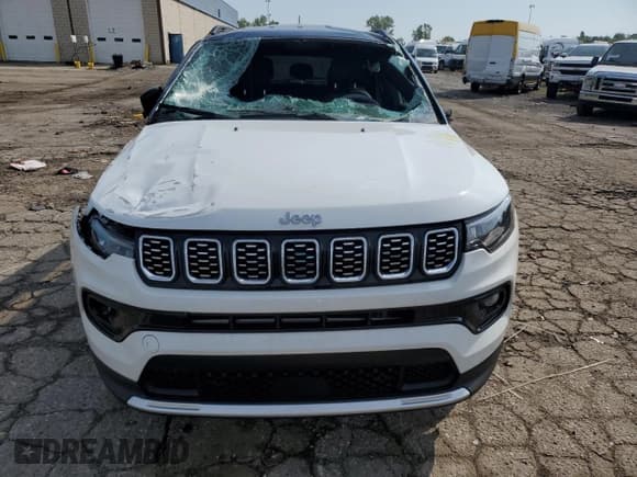 ✅ 2024 Jeep Compass Limited • VIN: 3C4NJDCN4RT115735 • Lot: 67295415. Wystawiony na Copart z przebiegiem 10 271 mil. Bezpłatny archiwum sprzedaży aukcyjnych z USA i szczegółowy raport historii pojazdu na DreamBid. Zdjęcie 5.