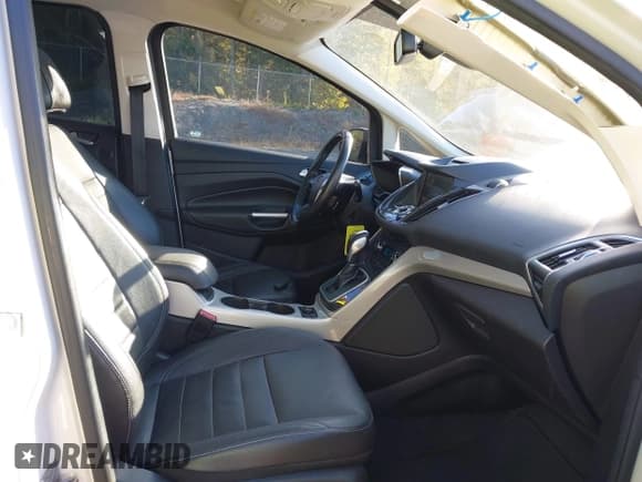 ✅ 2013 Ford C-Max SEL • VIN: 1FADP5BU3DL510542 • Lot: 43352133. Listed on IAAI with 173,059 mi. Free auction sales archive from the USA and detailed vehicle history report at DreamBid. Image 5.