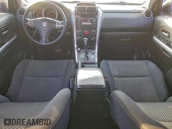 ✅ 2008 Suzuki Grand Vitara w/Spare & Cargo Covers • VIN: JS3TD941584100075 • Lot: 95678105. Listed on Copart with 205,620 mi. Free auction sales archive from the USA and detailed vehicle history report at DreamBid. Image 8.