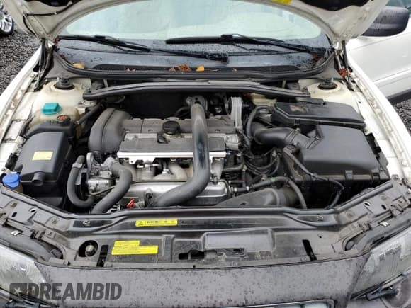 ✅ 2001 Volvo V70 • VIN: YV1SZ58D511023797 • Лот: 79107074. Опубликован ранее на Copart с пробегом 109 866 миль. Бесплатный доступ к архиву аукционных продаж из США и подробный отчёт об истории автомобиля на DreamBid. Изображение 11.