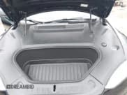 ✅ 2022 Tesla Model S • VIN: 5YJSA1E5XNF463529 • Lot: 43714895. Wystawiony na IAAI z przebiegiem 55 399 mil. Bezpłatny archiwum sprzedaży aukcyjnych z USA i szczegółowy raport historii pojazdu na DreamBid. Zdjęcie 10.