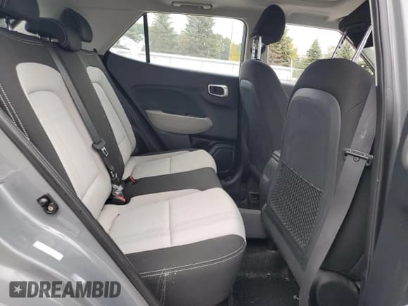 ✅ 2022 Hyundai Venue Limited • VIN: KMHRC8A38NU133123 • Лот: 85143485. Опубликован ранее на Copart с пробегом Не указан. Бесплатный доступ к архиву аукционных продаж из США и подробный отчёт об истории автомобиля на DreamBid. Изображение 11.