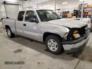 ✅ 2005 Chevrolet Silverado 1500 LS • VIN: 1GCEC19T85Z352214 • Lot: 84829155. Wystawiony na Copart z przebiegiem 174 151 mil. Bezpłatny archiwum sprzedaży aukcyjnych z USA i szczegółowy raport historii pojazdu na DreamBid. Zdjęcie 4.