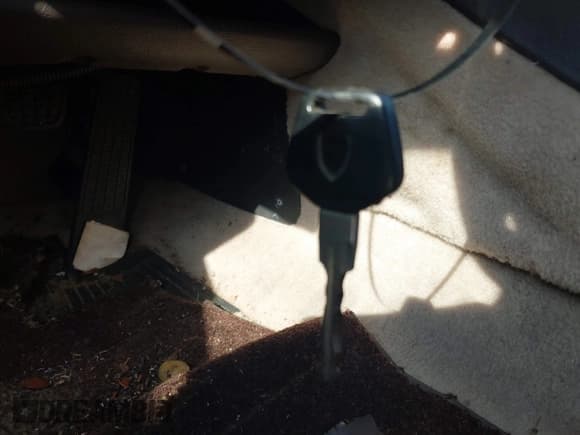 ✅ 1983 Porsche 928 • VIN: WP0JB0924DS860691 • Лот: 42827024. Опубликован ранее на IAAI с пробегом 130 073 миль. Бесплатный доступ к архиву аукционных продаж из США и подробный отчёт об истории автомобиля на DreamBid. Изображение 11.