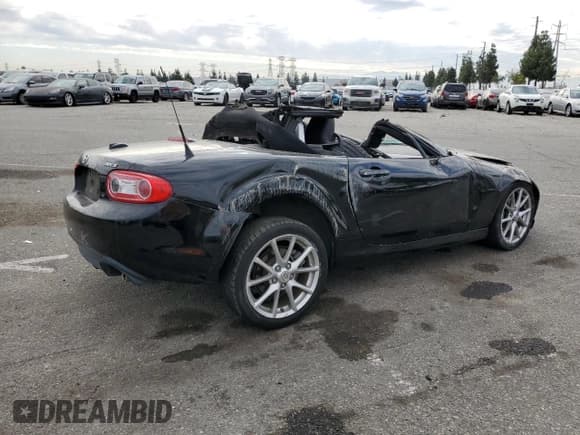 ✅ 2012 Mazda MX-5 Miata Grand Touring • VIN: JM1NC2NF8C0219704 • Лот: 84722534. Опубликован ранее на Copart с пробегом Не указан. Бесплатный доступ к архиву аукционных продаж из США и подробный отчёт об истории автомобиля на DreamBid. Изображение 3.