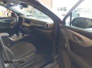 ✅ 2022 Chevrolet Blazer LT • VIN: 3GNKBHR44NS192991 • Lot: 43370857. Listed on IAAI with 33,604 mi. Free auction sales archive from the USA and detailed vehicle history report at DreamBid. Image 5.